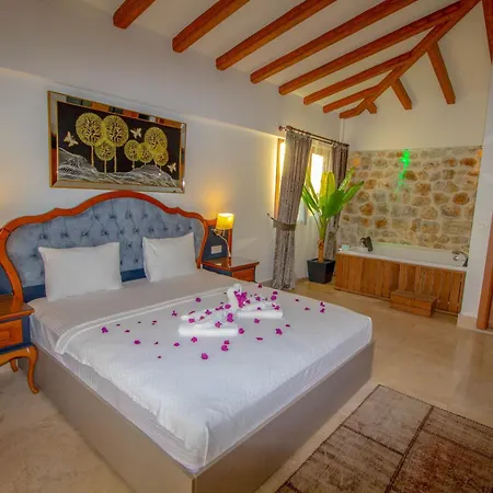 Patara Titanic 3+1 Villa, Oezel Havuzlu,