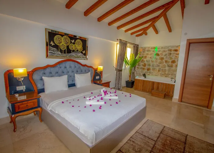 Patara Titanic 3+1 Villa, Oezel Havuzlu,