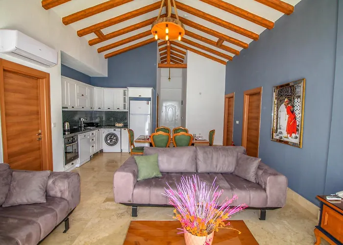 Vilă Patara Titanic 3+1 Villa, Oezel Havuzlu,